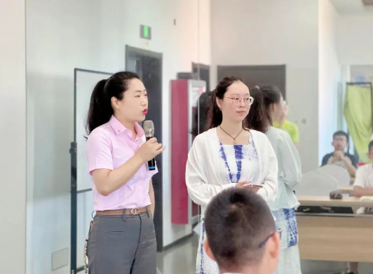 萨震第四届暑托班暖心启航,为爱续航!