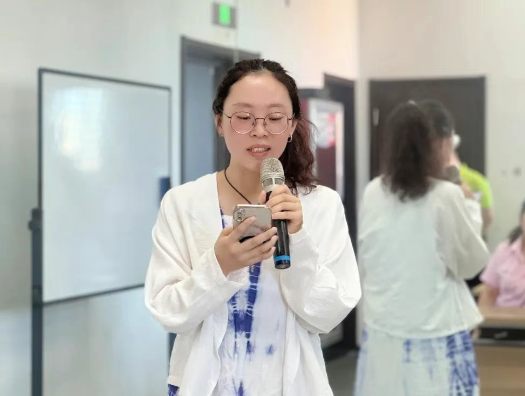 萨震第四届暑托班暖心启航,为爱续航!